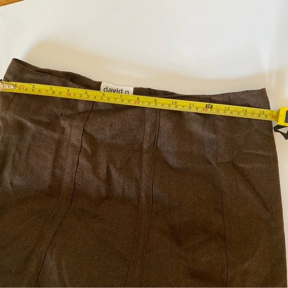 David n brown ladies skirt size 10 - Picture 3 of 4